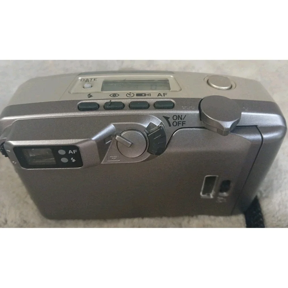 Pentax IQZoom 130M‎ MultiAF Point Shoot 38-130mm Silver UNTESTED PARTS REPAIR